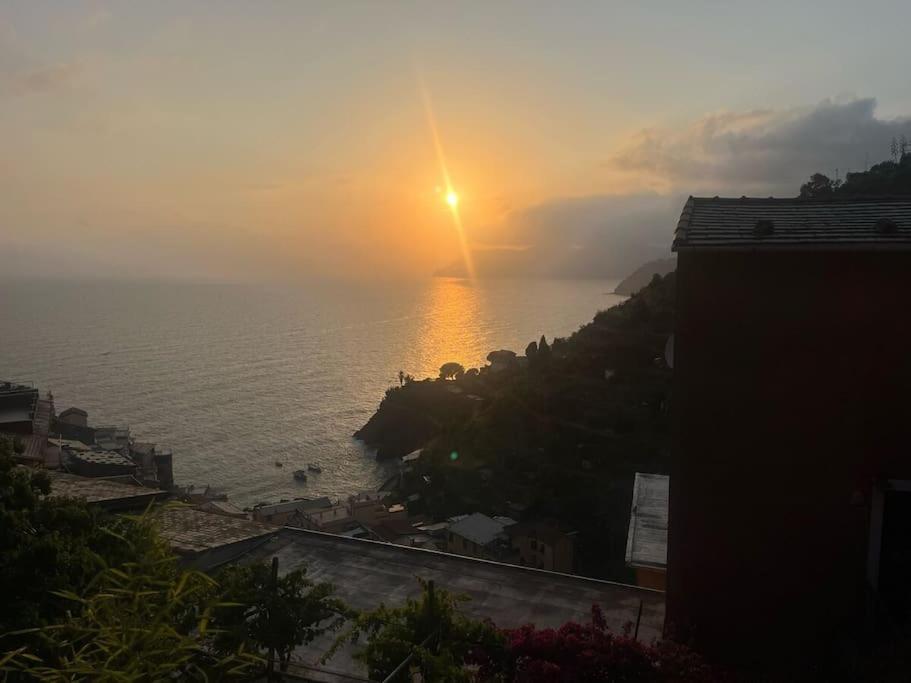 Sunset Manarola Apartment ภายนอก รูปภาพ